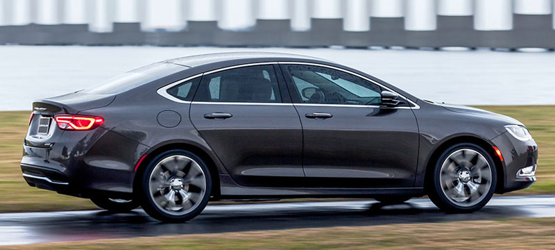 Chrysler-200-2016-2