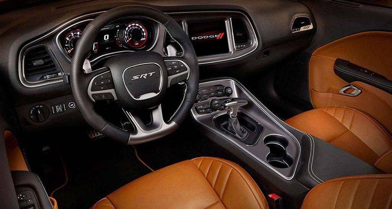 Dodge-Challenger-SRT-2016-3