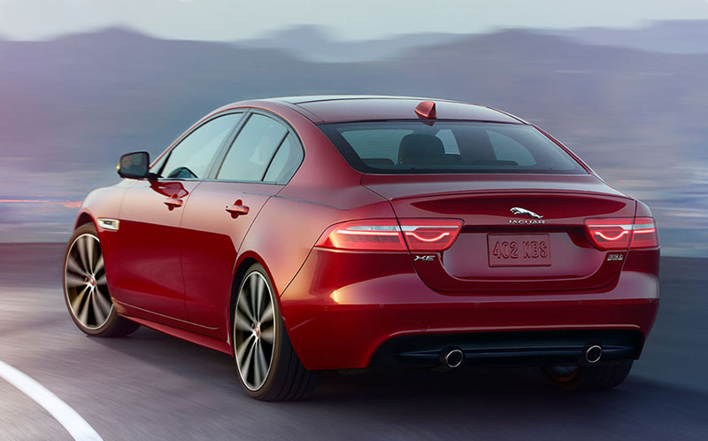 Jaguar-XE-2016-2