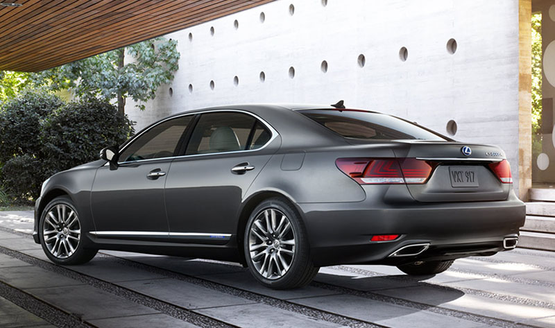 Lexus-LS-hybride-2016-2