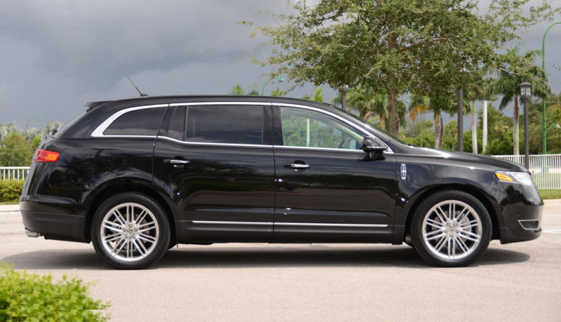 Lincoln-MKT-2016-2