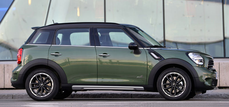 Mini-Cooper-Countryman-2016-4