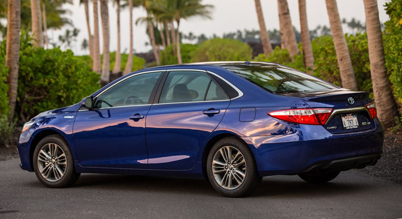 Toyota-Camry-Hybride-2016-2