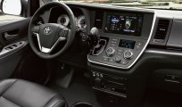 Toyota-Sienna-2016-3