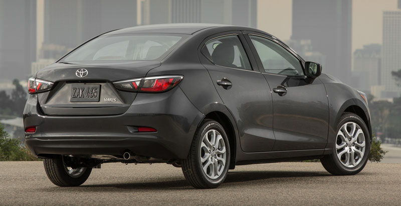 Toyota-Yaris-Berline-2016-2