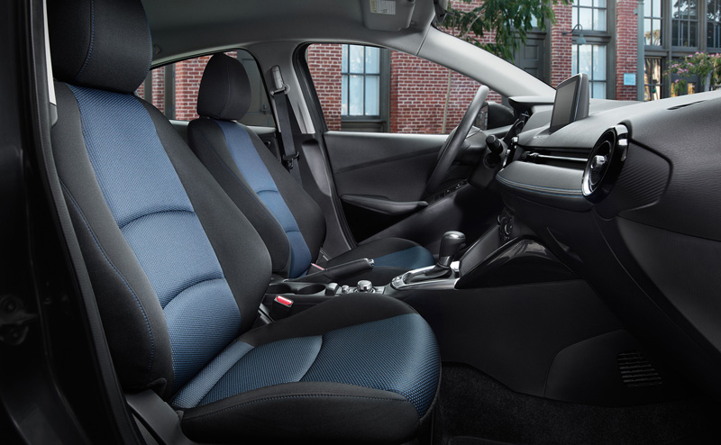 Toyota-Yaris-Berline-2016-3